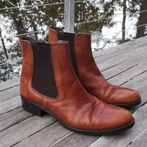 Brown's leather ankle boots
